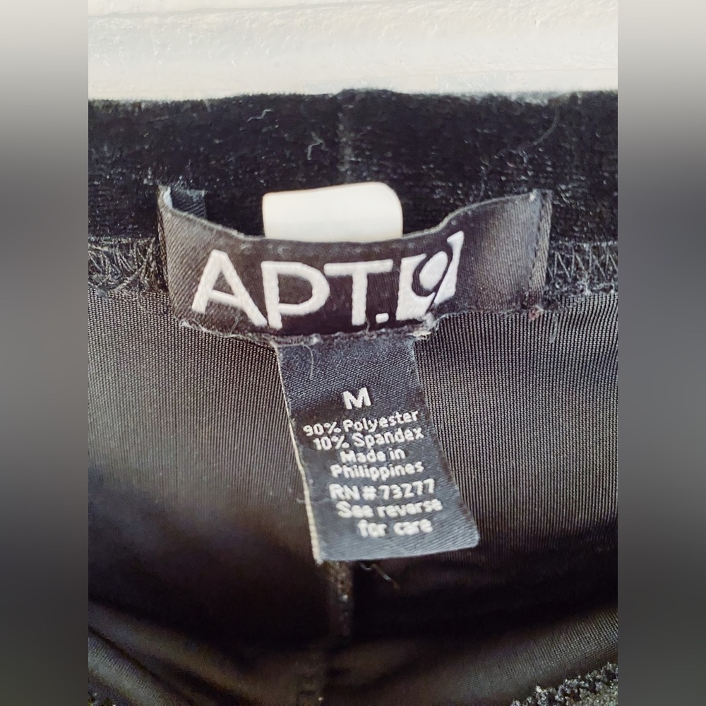 Apt. 9 Black Velvet Elastic Waist Pants Size Medium - Picture 3 of 4
